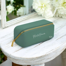 Load image into Gallery viewer, Maid of Honour Lay Flat Make Up & Accessories Bag Small